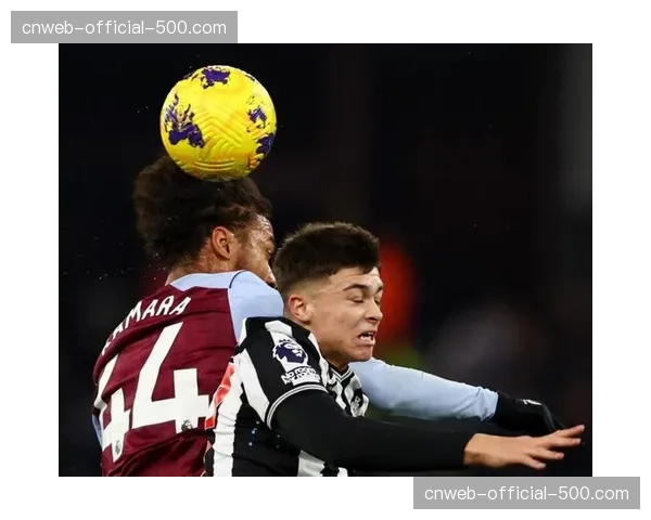 维拉公园突发照明故障,维拉对阵纽卡比赛中断15分钟 维拉公园突发照明故障,维拉对阵纽卡比赛中断15分钟